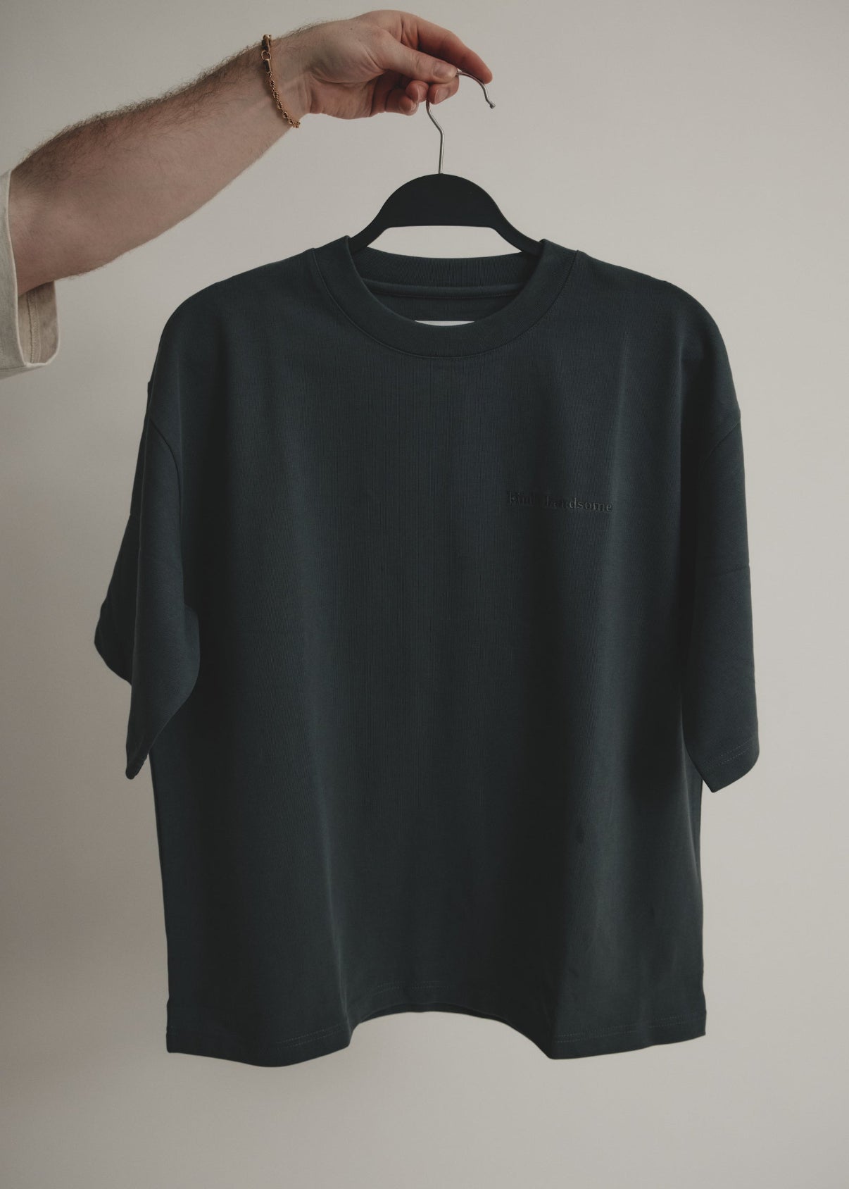 Boxy heavyweight tee (Graphite)
