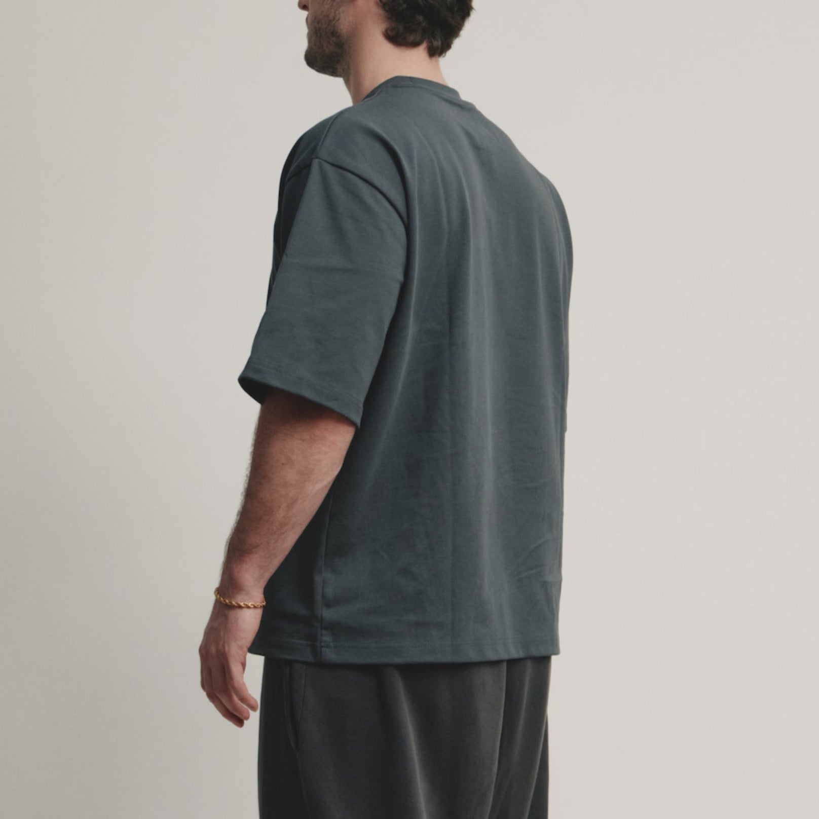 Boxy heavyweight tee (Graphite)